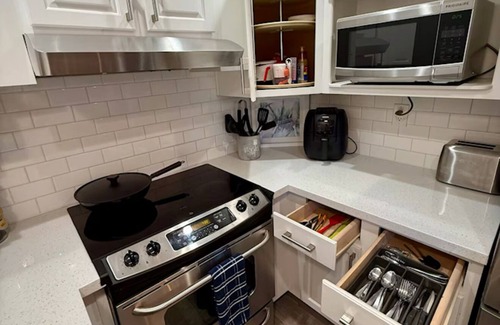 South Scottsdale Condo | Mins to Fashion Square Mall, Old Town, Mayo, 4 Heated Pools