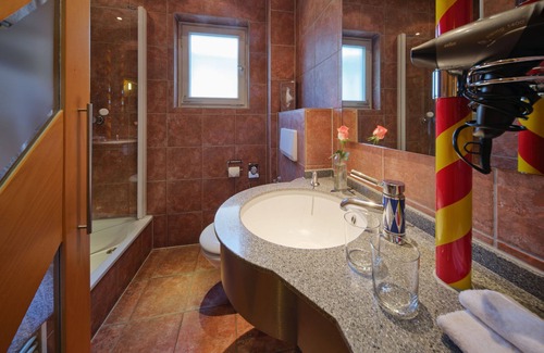 Burgaltendorf Hotel | Mintrops Land Hotel Burgaltendorf