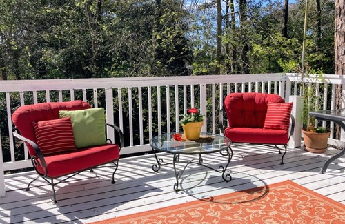 Savannah Apartment | Minutes Away Tybee Beach & Historic Downtown-2BR/1BA-Pet OK
