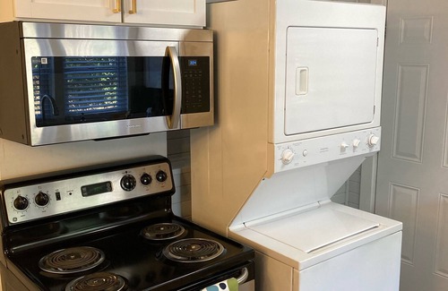 Fort Valley House | Minutes from FVSU! Renovated home for peace & tranquility