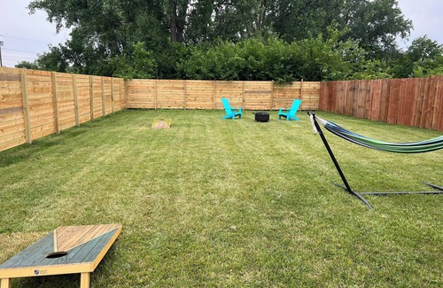 Sandusky House | Minutes to Cedar Point & CP sports center; Newly renovated home; Sleeps 6