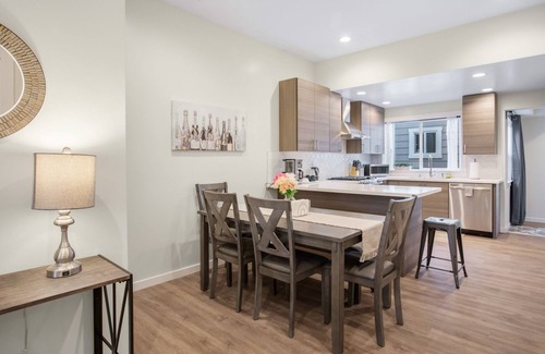 Daly City House | Minutes to SF! Stunning 5BR/5BA home just ½ block from subway station!