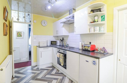 Fairbourne House | Minydon