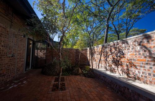 Mazowe Cabin | Miombo Mountain Lodge and Spa