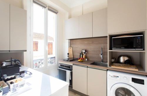 Antibes Old Town Apartment | Mirabeau Prestige