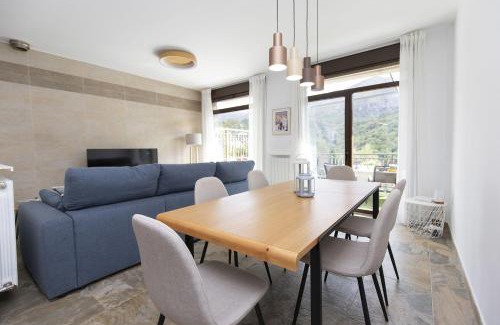 Panticosa Apartment | Mirador de Estrimal by BeValle