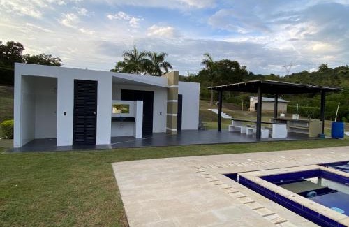 La Mesa House | Mirador de La Colina - La Mesa, Cundinamarca
