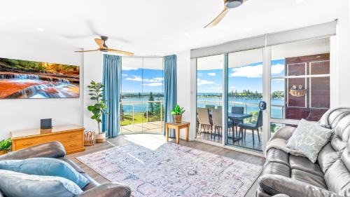Tuncurry Apartment | Mirage 801