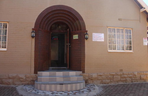 Greater Johannesburg Metropolitan Area Hotel | Miraton Lodge Hotel
