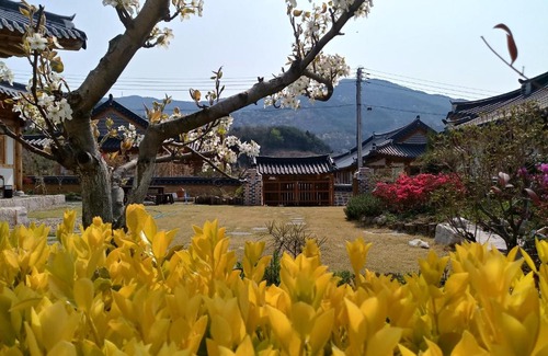 Gwangyang House | Mirinae Hanok Tradiational House