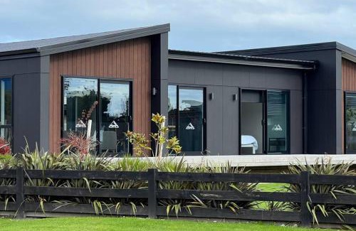 Westport House | Miss Eastons Whare