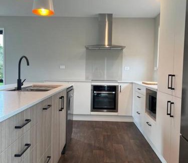 Westport House | Miss Eastons Whare