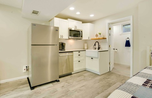 Liberty Apartment | Missouri Studio Getaway: Close to Parks & Hiking