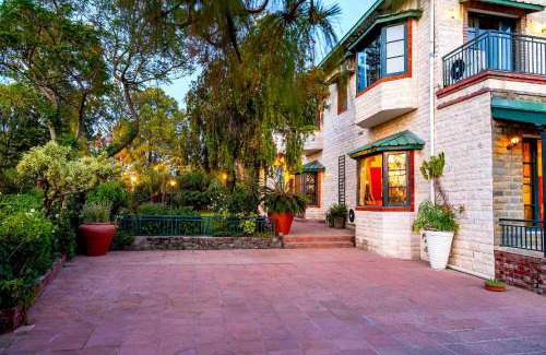 Kasauli Villa | Mistair 5BR Private Villa Cook Staff Pool Table