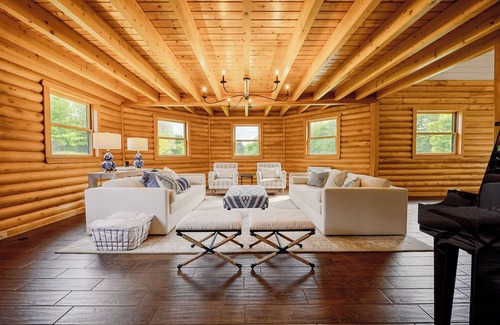 Bakersfield Cabin | Mistwood Cabin- Sauna - Fire Pit - Gym Equipment