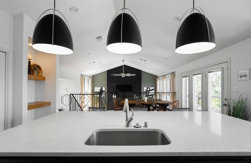 Austin Hills House | Misty Hill ~Best View in Austin~ Luxury Pool Oasis