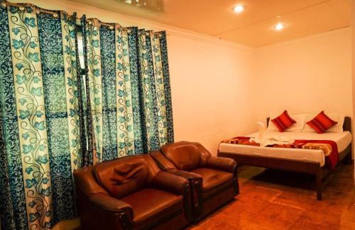 Devikolam Hotel | Misty Hills Munnar