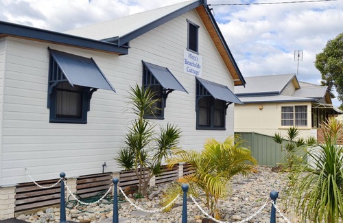 South West Rocks Cottage | Misty's Beachside Cottage - walk to the beach