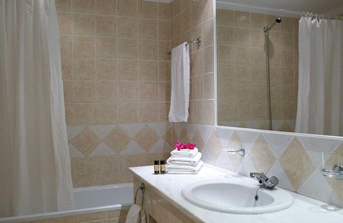 Kardamena Hotel | Mitsis Family Village