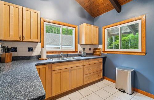 Jackson House | Mittenwald Lodge