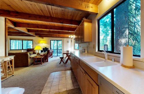 Arnold House | Mitthas Tapovan