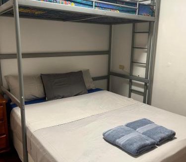 Macquarie Fields Bed & Breakfast | MJED House