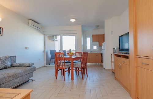 Nin Apartment | Mlasina by Interhome