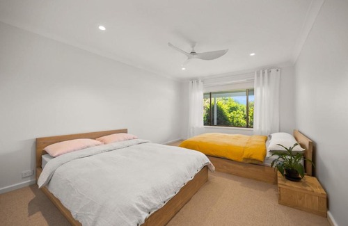 Mollymook House | MM House, Stay longer for less. Book 3 nights or more to receive 1 night for free.