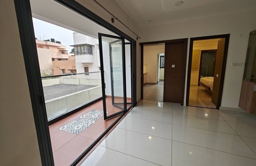 RT Nagar Apartment | MO'z Home @ 96