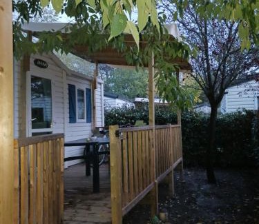 La Roque-d'Antheron Resort | mobil home 150 chez Valérie