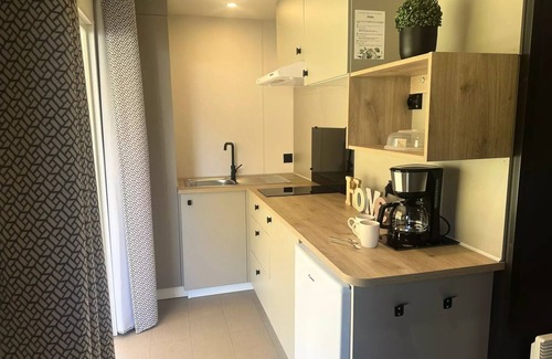 Saint-Vincent-de-Cosse House | Mobil-Home Confort Cahita17,8m² (1bedroom) + covered terrace 13,5m² 2 persons