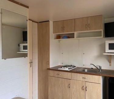 Angicourt Other | Mobil-home mitoyen 1 chambre