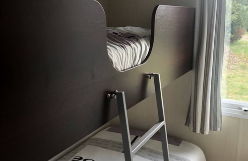 Le Girouard House | Mobil Home sur Grand Terrain Arboré