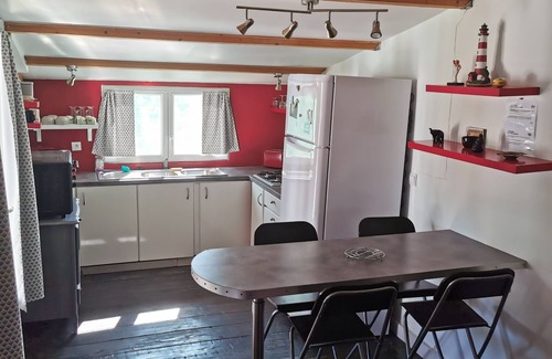 La Rouviere House | Mobile home outside campsite 7km from the beach