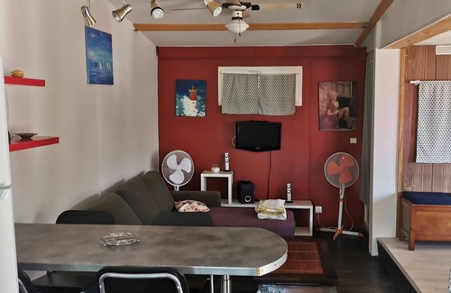 La Rouviere House | Mobile home outside campsite 7km from the beach