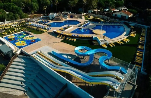 Saint-Cyprien House | Mobile home 2 bedrooms, tv, air conditioning, covered terrace 4 persons