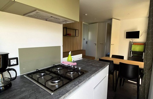 Pont-Scorff House | Mobile home CONFORT PLUS 4 Rooms 6 People + TV