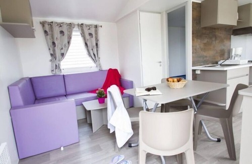 Bessan House | Mobile home in Bessan with communal pool