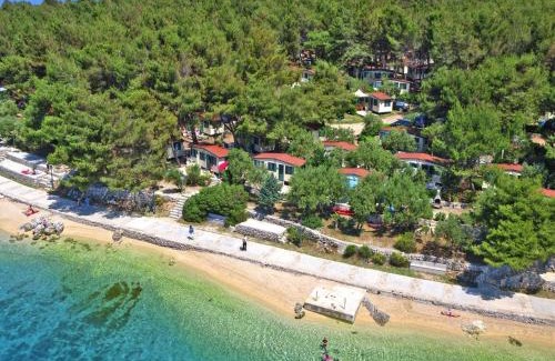 Cres House | Mobile Home in Cres near Pebble Beach