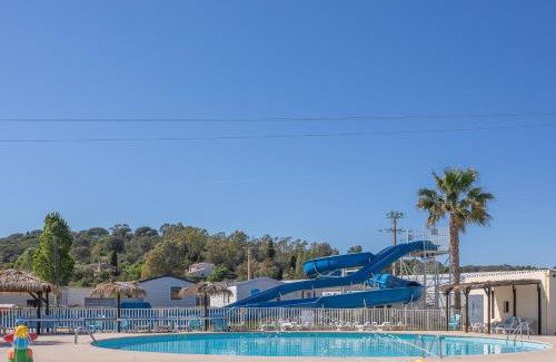 Frejus Resort | Mobile Home Le Montourey Forum 80