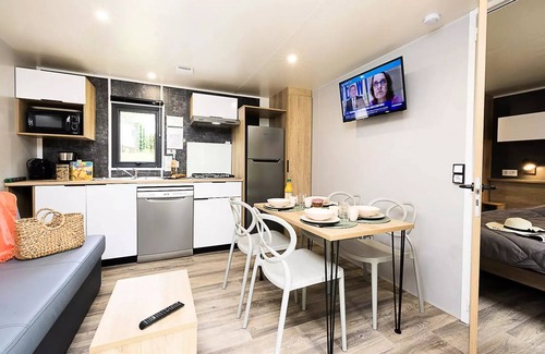 Lamothe-Fenelon House | Mobile home Premium Lacave - 2 bedrooms - TV - air conditioning - LV - 2 bathrooms 6 people