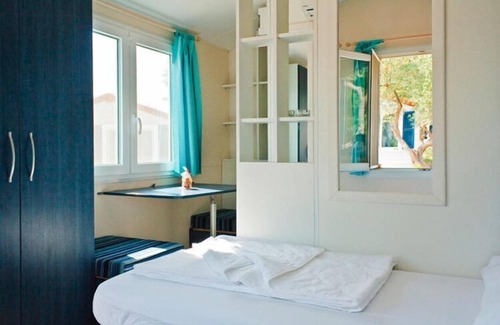 Cres House | Mobile Homes in Camp Kovacine, Cres, with long pebble beach