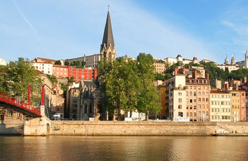 Dardilly House | Mobile homes, Number 7