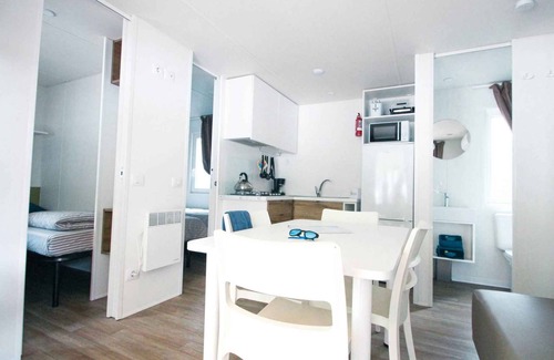 San Vincenzo House | Mobilehome with terrace, pool and air conditioning