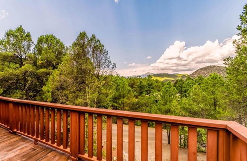 Ruidoso Downs House | Mockingbird Cabin