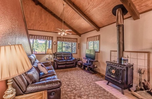 Ruidoso Downs House | Mockingbird Cabin