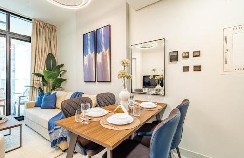 Abu Dhabi Apartment | Modern 1 BDR - Maryah Island - Full Canal Views - ADGM - Galleria - Cleveland - Heart of Abu Dhabi