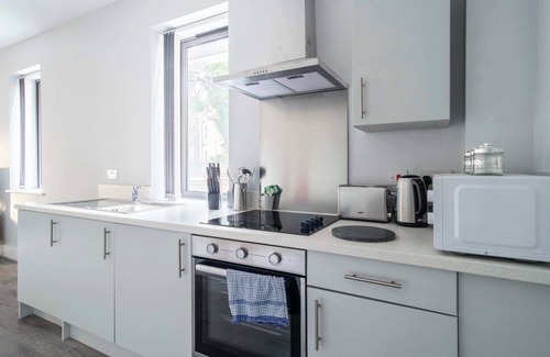 Crosby Apartment | Modern 1 Bed Apartment in Waterloo, Liverpool