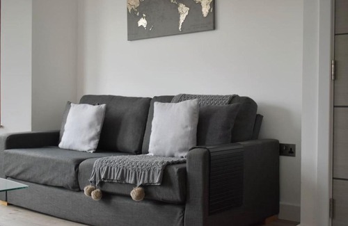 Havering House | Modern 1 bedroom apartment in Hornchurch