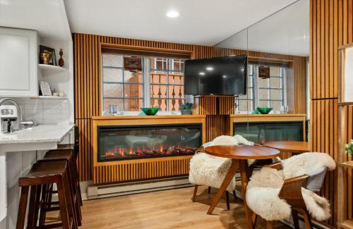 Aspen Apartment | Modern 1 BR Aspen Escape Steps from Gondola Pool